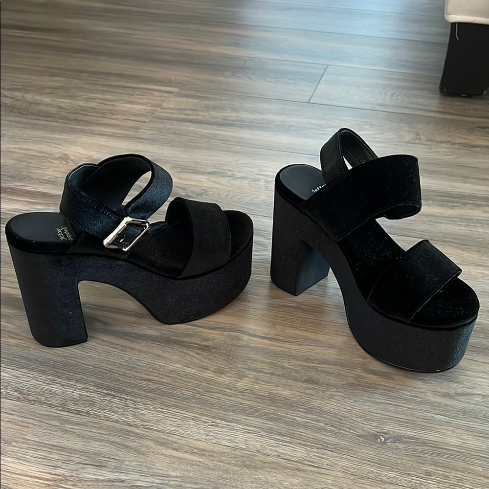 Jeffrey Campbell Moody Platform Sandals Black